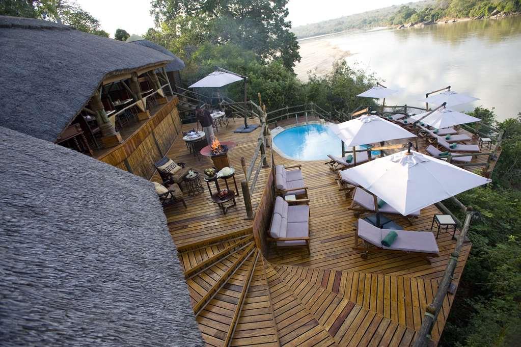 Serena Mivumo River Lodge Mkalinzu Instalações foto