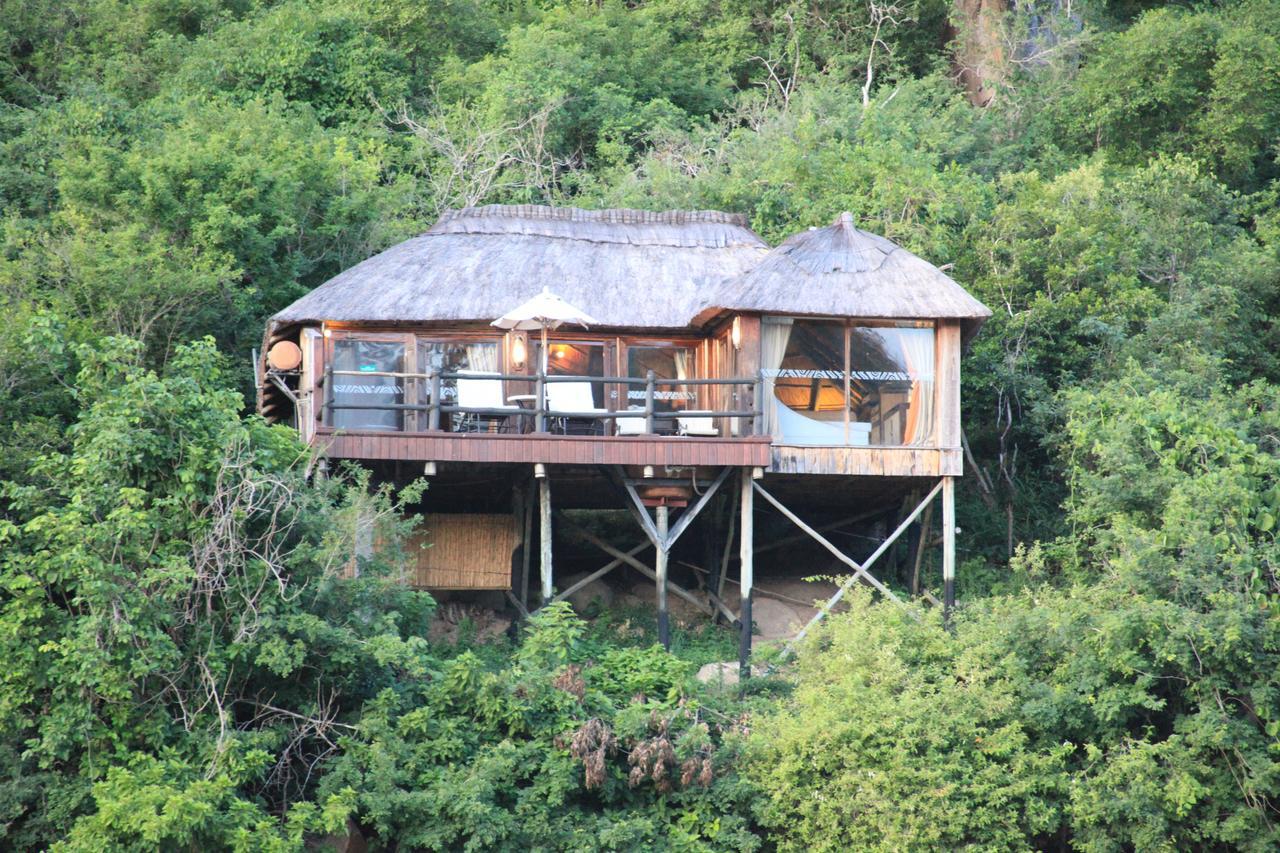 Serena Mivumo River Lodge Mkalinzu Exterior foto