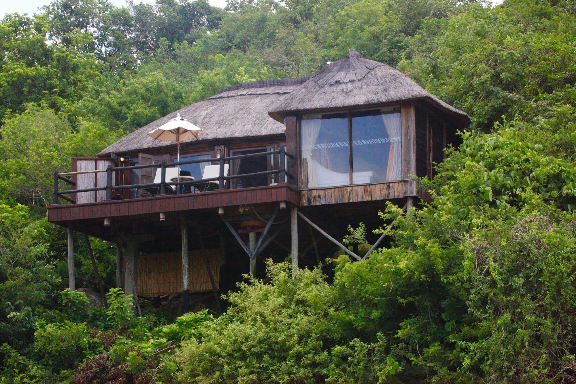 Serena Mivumo River Lodge Mkalinzu Exterior foto